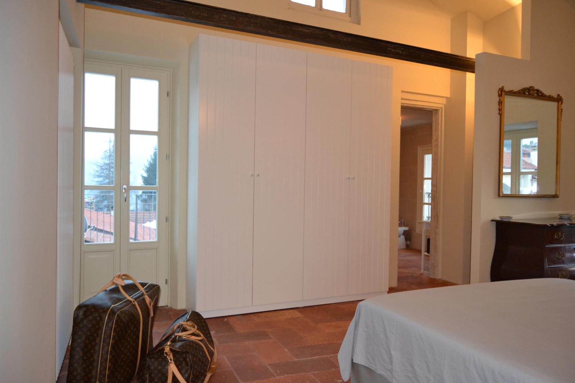 Palazzo Mia By Icasamia It Apartment Castello Cabiaglio Room photo